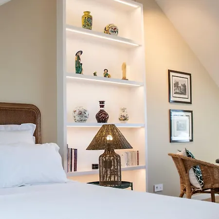 Le Perroquet Qui Bulle Aparthotel